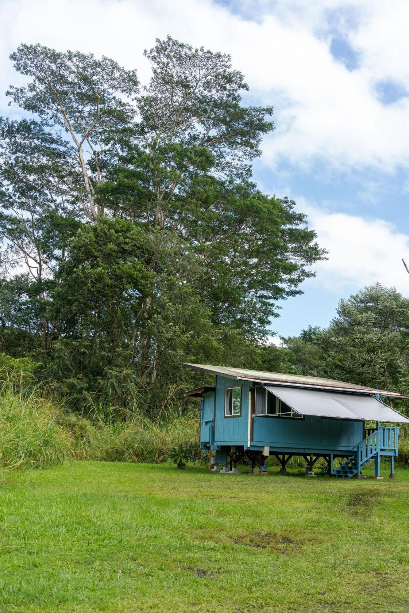 Hawaiian Sanctuary Eco Retreat Center Villa Pahoa Room photo